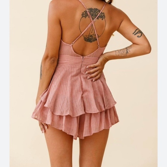 Saints and Secrets women’s M BLUSH COLOR ruffles and‎ shorts Romper NWT. Belted - Picture 1 of 14